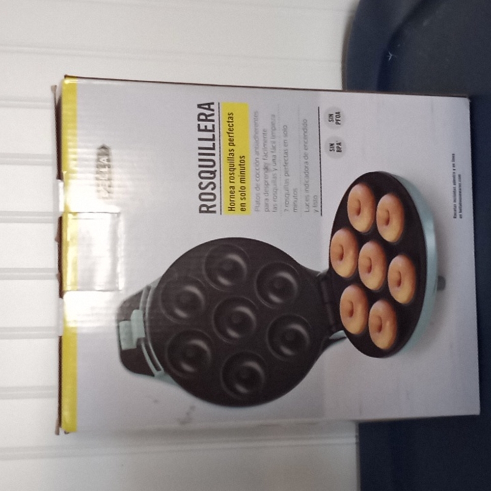 BELLA DONUT MAKER